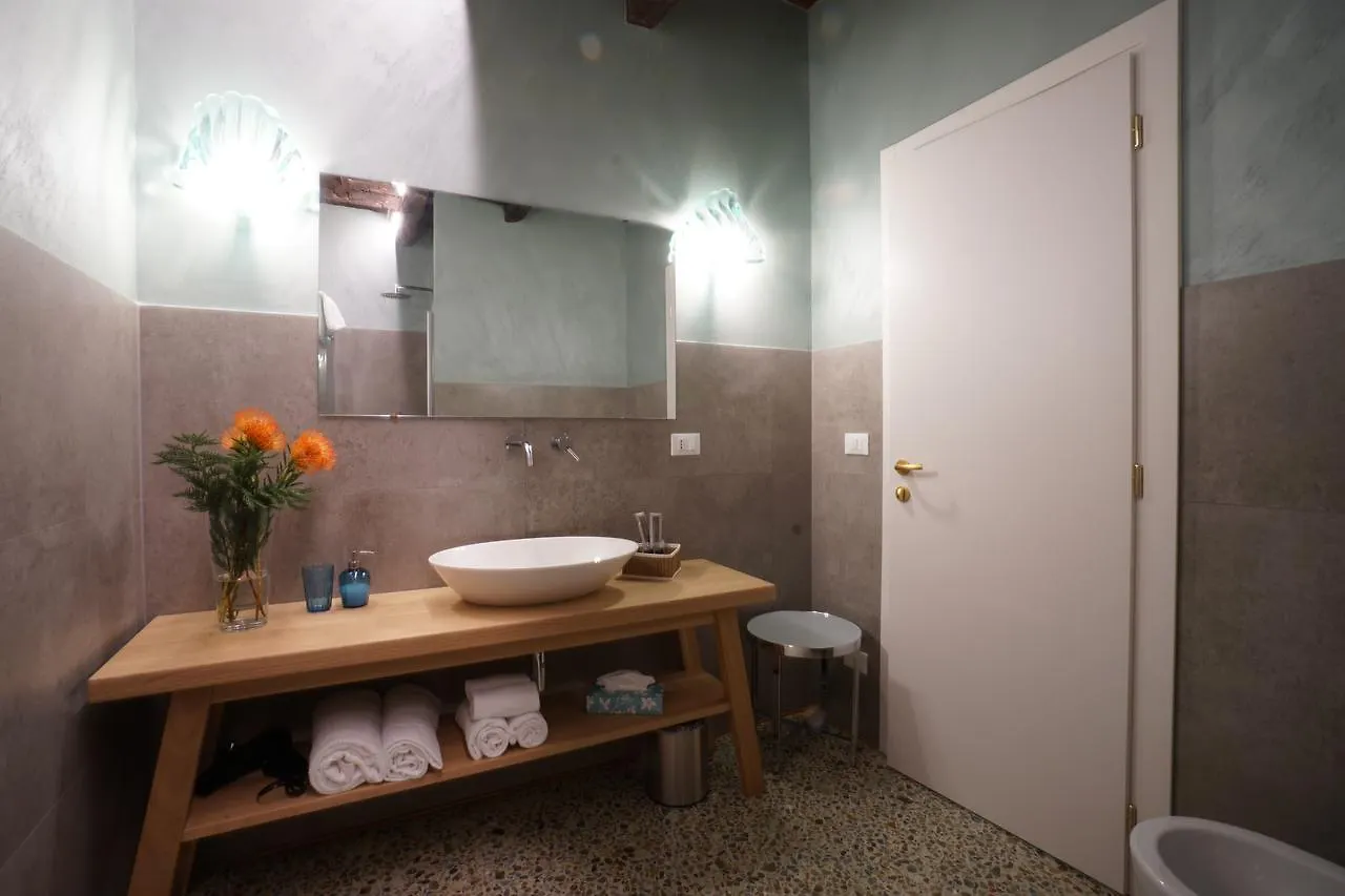 P 1779 Bed & Breakfast Venice