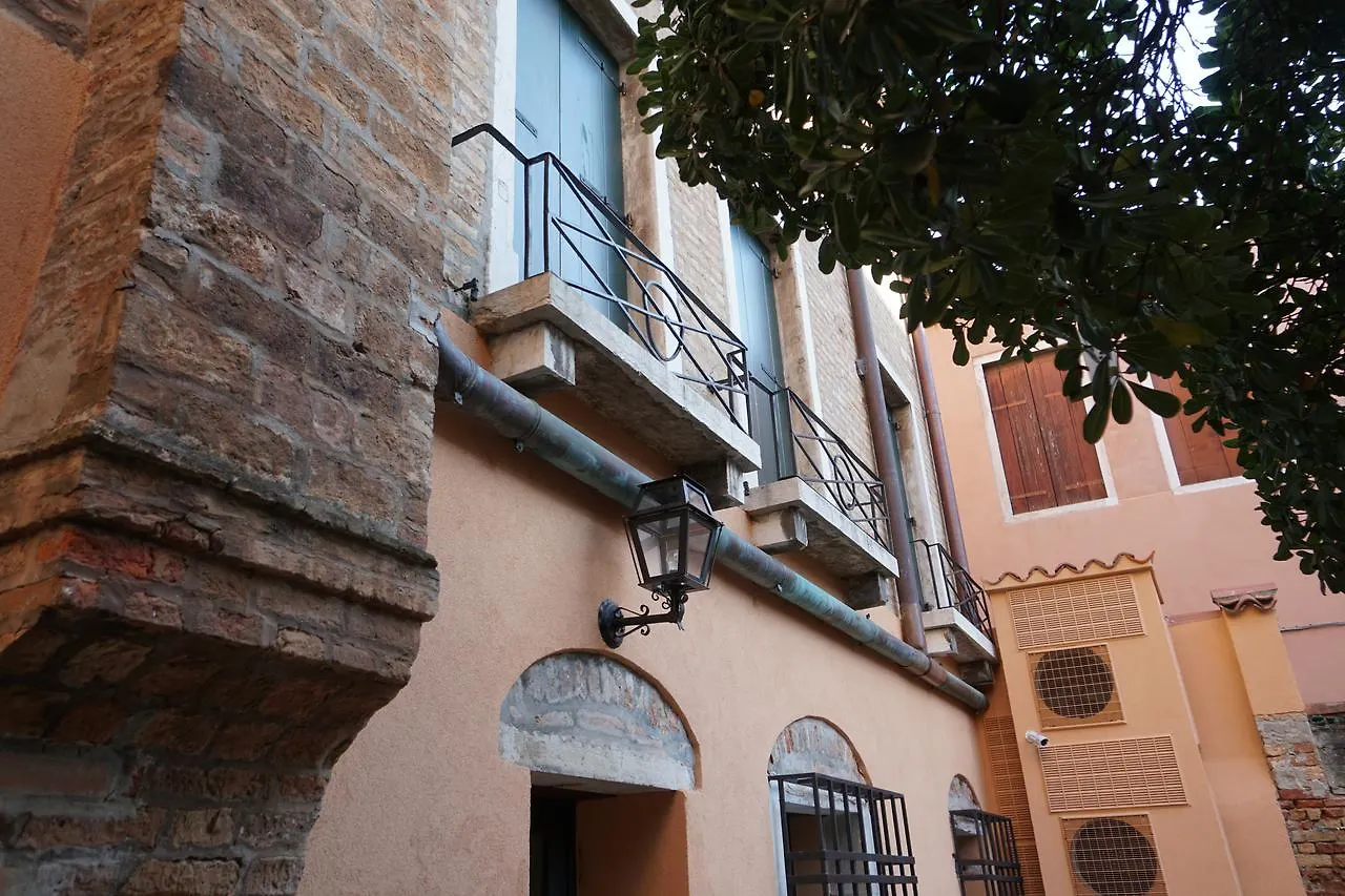 P 1779 Bed & Breakfast Venice