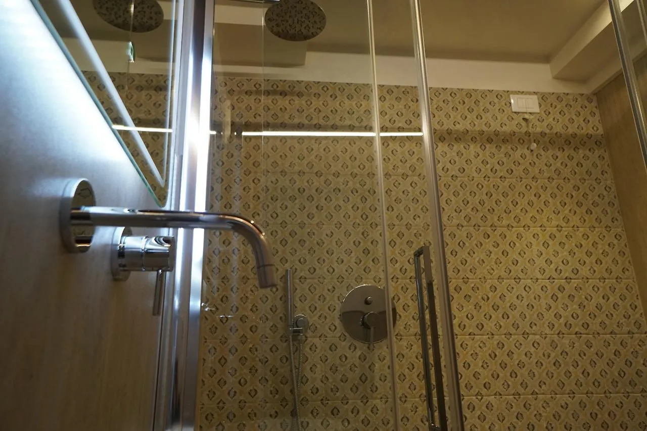 P 1779 Bed & Breakfast Venice Italy